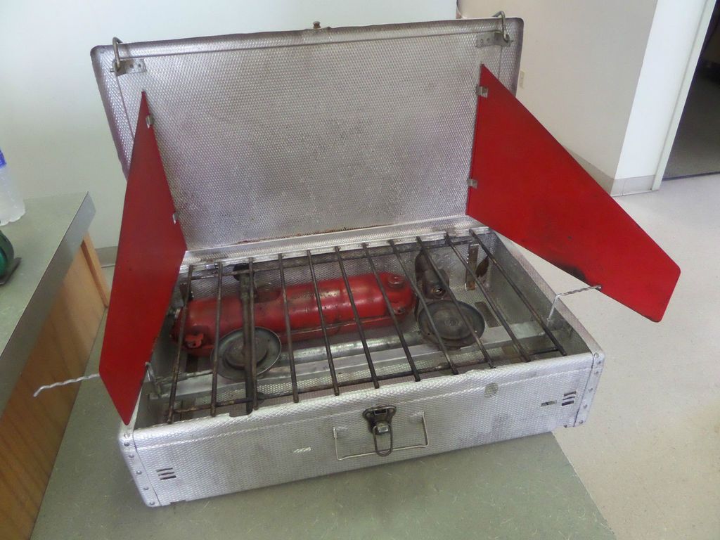 Aluminum Stoves Models 442, 442A, and 443 - The Coleman Aluminum Stoves Models 442, 442A, and 443 - The Coleman
